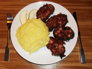 Rezept: Gebratene Blutwurst an Birnen-Kartoffel-Püree Bild Nr. 2 Gebratene Blutwurst an Birnen-Kartoffel-Püree - Rezept - Bild Nr. 2