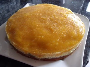 Rezept: Pfirsich-Donauwellen-Torte Pfirsich-Donauwellen-Torte - Rezept