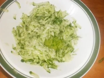 Rezept: Lamm Koteletts ~ Bohnenpäckchen ~ Rosmarinkartoffeln ~ Dipp mit Knoblauch Bild Nr. 9 Lamm Koteletts ~ Bohnenpäckchen ~ Rosmarinkartoffeln ~ Dipp mit Knoblauch - Rezept - Bild Nr. 9