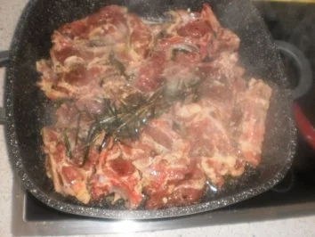 Rezept: Lamm Koteletts ~ Bohnenpäckchen ~ Rosmarinkartoffeln ~ Dipp mit Knoblauch Bild Nr. 12 Lamm Koteletts ~ Bohnenpäckchen ~ Rosmarinkartoffeln ~ Dipp mit Knoblauch - Rezept - Bild Nr. 12