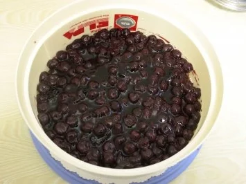 Kirschtorte "Schneewittchen" - Rezept - Bild Nr. 5