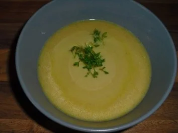 Rezept: Curry-Kokossuppe Curry-Kokossuppe - Rezept