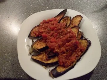 Auberginen mit Tomatenragout - Rezept - Bild Nr. 2