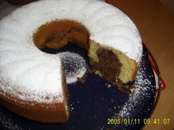 Mamorkuchen mit Marzipan - Rezept