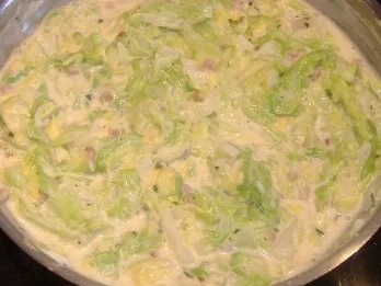 Kalbsbuletten auf Rahmspitzkohl - Rezept - Bild Nr. 4