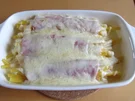 Makkaroni-Schinken-Röllchen mit Käsesauce - Rezept