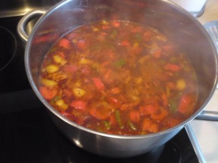 Leo´s scharfe Gulaschsuppe - Rezept mit Bild - kochbar.de