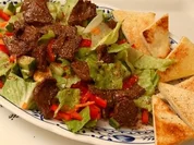 SalaRico mit Rindfleischstreifen und Knobibrot :-) - Rezept