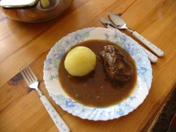 Rezept: Rinderroulade wie Sie drigi mag Bild Nr. 9 Rinderroulade wie Sie drigi mag - Rezept - Bild Nr. 9