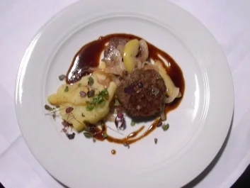 Rinderfilet an Whiskeysoße mit Kartoffeln und Gemüse - Rezept