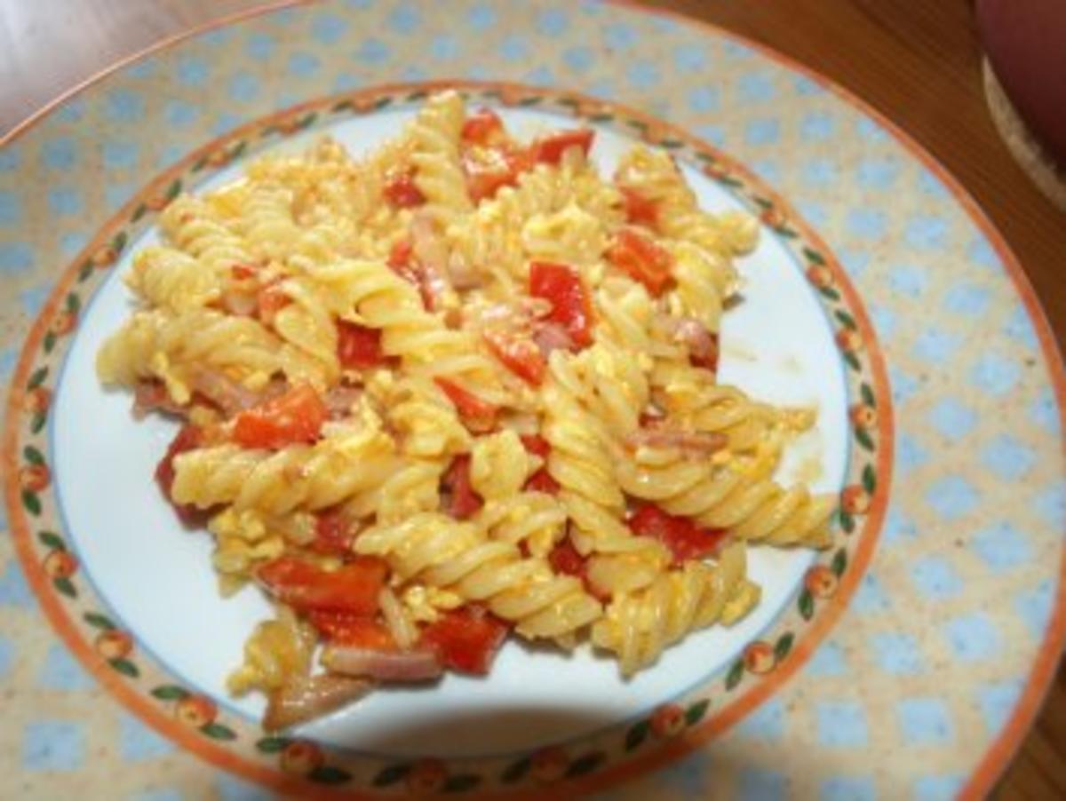 Fusilli mit Paprika-Sahnesoße - Rezept - Bild Nr. 10