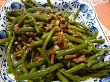 Rezept: Perlhuhn an Rosmarinkartöffelchen mit Pfifferling-Böhnchen Bild Nr. 10 Perlhuhn an Rosmarinkartöffelchen mit Pfifferling-Böhnchen - Rezept - Bild Nr. 10