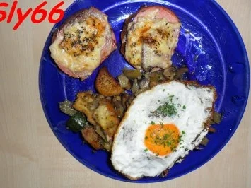 Überbackener Leberkäse mit Gemüse aus dem Wok und Bratkartoffeln - Rezept