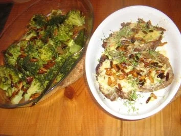 Rezept: Rumpsteak unter einer Käsekruste mit gerösteten Pinienkernen und Rucolakeimlingen bestreut Bild Nr. 5 Rumpsteak unter einer Käsekruste mit gerösteten Pinienkernen und Rucolakeimlingen bestreut - Rezept - Bild Nr. 5