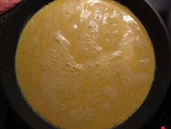 Rezept: Eieromelette mit Gemüse-Käse-Füllung Bild Nr. 5 Eieromelette mit Gemüse-Käse-Füllung - Rezept - Bild Nr. 5