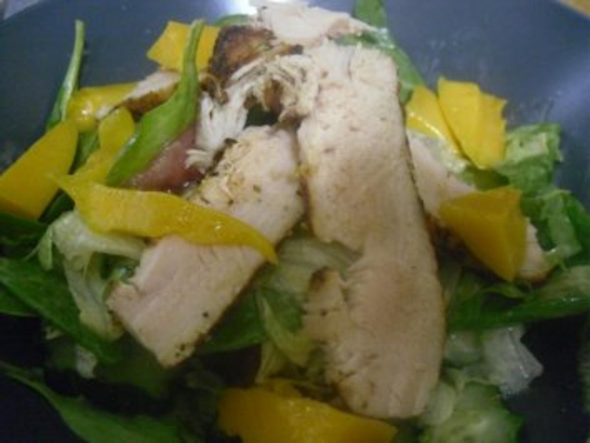 Bilder für Hühnchen Mango Salat - Rezept