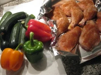 Rezept: Hähnchen-Zweierlei.... auf Zucchini-Paprika-Gemüse Bild Nr. 3 Hähnchen-Zweierlei.... auf Zucchini-Paprika-Gemüse - Rezept - Bild Nr. 3