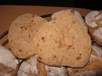 Vollkorn-Röstzwiebel-Brötchen - Rezept - Bild Nr. 2