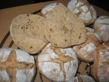 Vollkorn-Röstzwiebel-Brötchen - Rezept - Bild Nr. 3