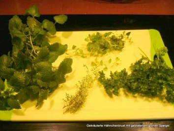 Rezept: Gekräuterte Hähnchenbrust mit gebratenem grünen Spargel Bild Nr. 7 Gekräuterte Hähnchenbrust mit gebratenem grünen Spargel - Rezept - Bild Nr. 7