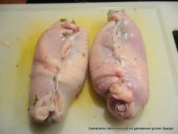 Rezept: Gekräuterte Hähnchenbrust mit gebratenem grünen Spargel Bild Nr. 8 Gekräuterte Hähnchenbrust mit gebratenem grünen Spargel - Rezept - Bild Nr. 8