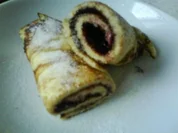 Schoko-Kirsch-Pfannkuchenröllchen - Rezept