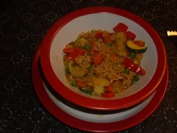 Pfannnengerichte: Pfannengemüse mit Nudeln - Rezept