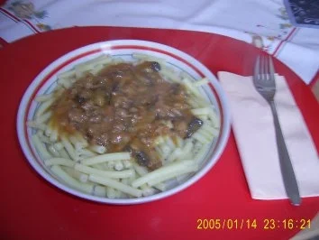 Rezept: Hackfleisch-Champignons-Sahne-Soße Hackfleisch-Champignons-Sahne-Soße - Rezept