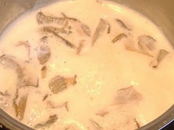 Rezept: Scheiben von der Hirschkeule mit Steinpilzhollandaise und Chicoree Bild Nr. 2 Scheiben von der Hirschkeule mit Steinpilzhollandaise und Chicoree - Rezept - Bild Nr. 2