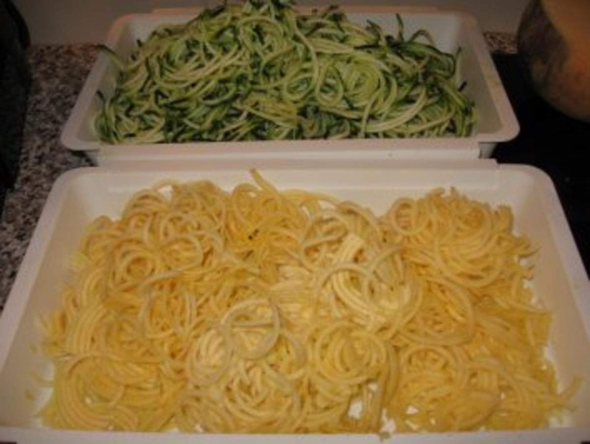 Wildlachs mit Gemüsespaghetti - Rezept - Bild Nr. 2