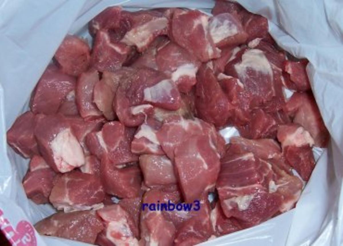 Kochen: Schweine-Gulasch aus dem Backofen - Rezept - Bild Nr. 2