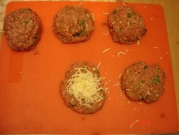 Gefuellte Frikadellen mit Kaese oder Feta - Rezept - Bild Nr. 2