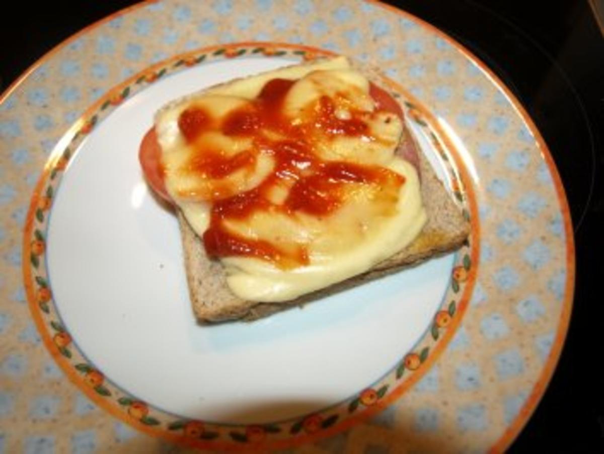 Salami-Tomaten-Toast - Rezept