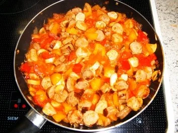 Rezept: Gemüse-Wurst-Resterpfanne Bild Nr. 3 Gemüse-Wurst-Resterpfanne - Rezept - Bild Nr. 3