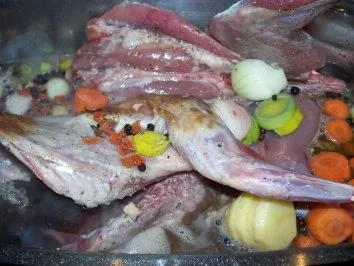 Rezept: Hase mit Rotwein- Johannisbeer Sauce Bild Nr. 2 Hase mit Rotwein- Johannisbeer Sauce - Rezept - Bild Nr. 2