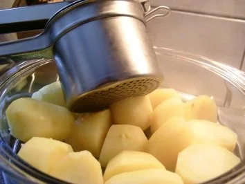 Rezept: BAKLEVERWORST met Zuurkool en Aardappelpuree Bild Nr. 4 BAKLEVERWORST met Zuurkool en Aardappelpuree - Rezept - Bild Nr. 4