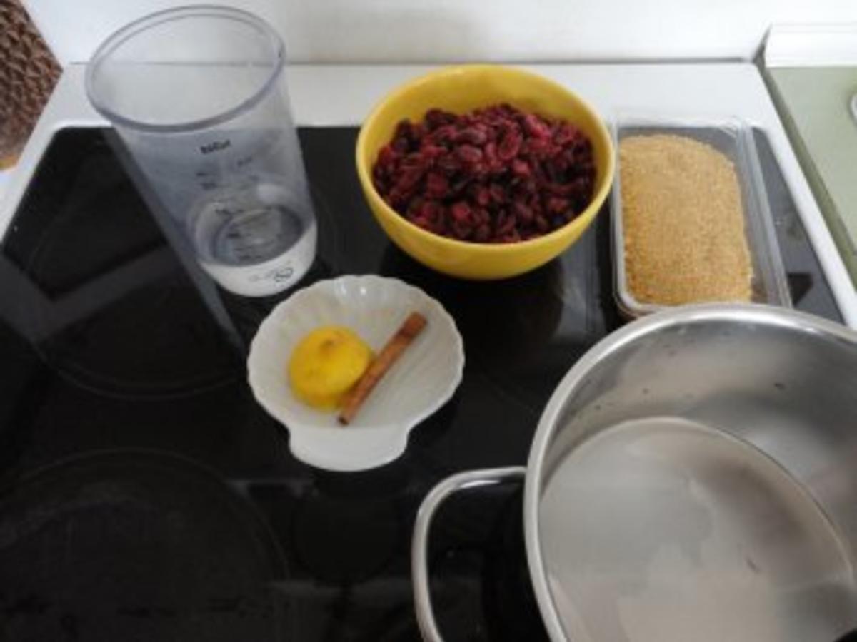 Liköre: Cranberry Likör - Rezept mit Bild - kochbar.de