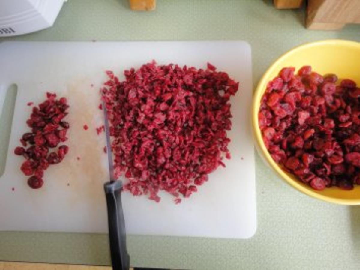 Liköre: Cranberry Likör - Rezept mit Bild - kochbar.de