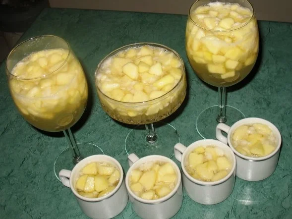 Dessert - Apfelgelee an Vanillesahne - Rezept - Bild Nr. 3