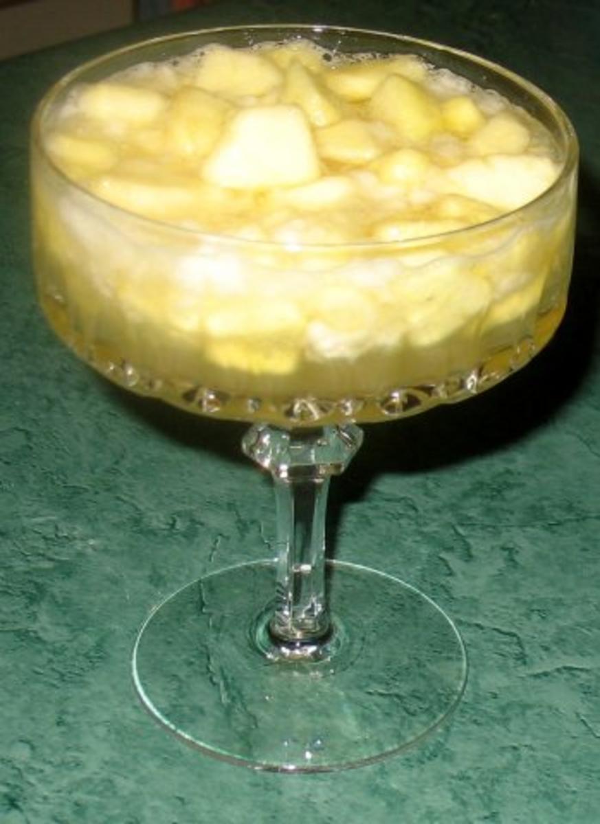 Dessert - Apfelgelee an Vanillesahne - Rezept