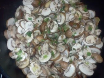 Rezept: Lachs-Champignon-Krabben-Sauce Bild Nr. 4 Lachs-Champignon-Krabben-Sauce - Rezept - Bild Nr. 4