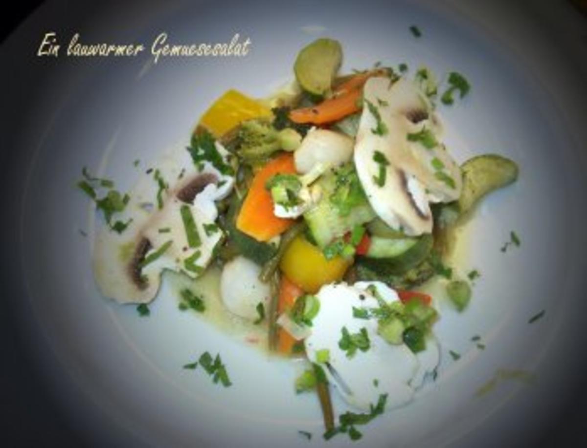 Lauwarmer Gemüse-Salat - Rezept