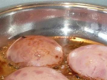 ~ Gefüllte Wurstkörbchen an Karotten-Kartoffelmus ~ - Rezept - Bild Nr. 2