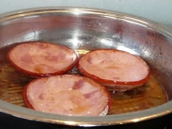 ~ Gefüllte Wurstkörbchen an Karotten-Kartoffelmus ~ - Rezept - Bild Nr. 3