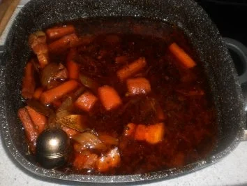 Putenkeulen mit Paprika-Sellerie-Gemüse und Klößen - Rezept - Bild Nr. 12