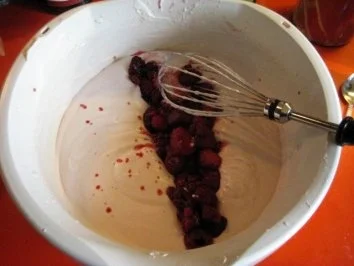 Quark-Himbeer-Torte mit Götterspeise - Rezept - Bild Nr. 16