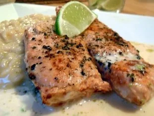 Wildlachsfilet mit Limettenrisotto und Limettenschaum - Rezept