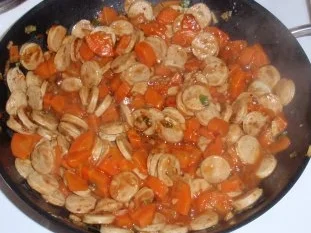 Bratwurst-Gulasch mit Nudeln - Rezept - Bild Nr. 6