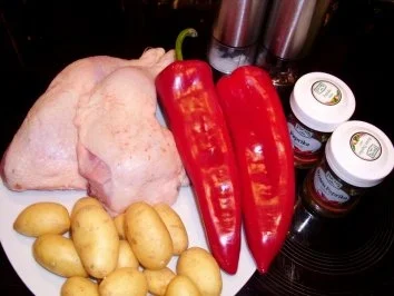 Rezept: Fleisch: Hähnchenschenkel auf Paprika-Kartoffel-Gemüse Bild Nr. 2 Fleisch: Hähnchenschenkel auf Paprika-Kartoffel-Gemüse - Rezept - Bild Nr. 2