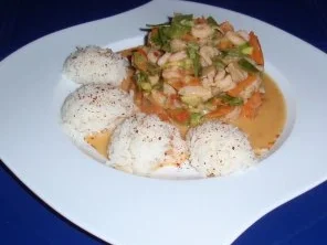 Rezept: Tiefseegarnelen-Gemüsezauber mit Basmati-Reis Tiefseegarnelen-Gemüsezauber mit Basmati-Reis - Rezept